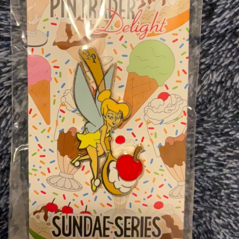 DSSH The Pin Trader Delight Sundae Series LE Tinker Bell Pin
